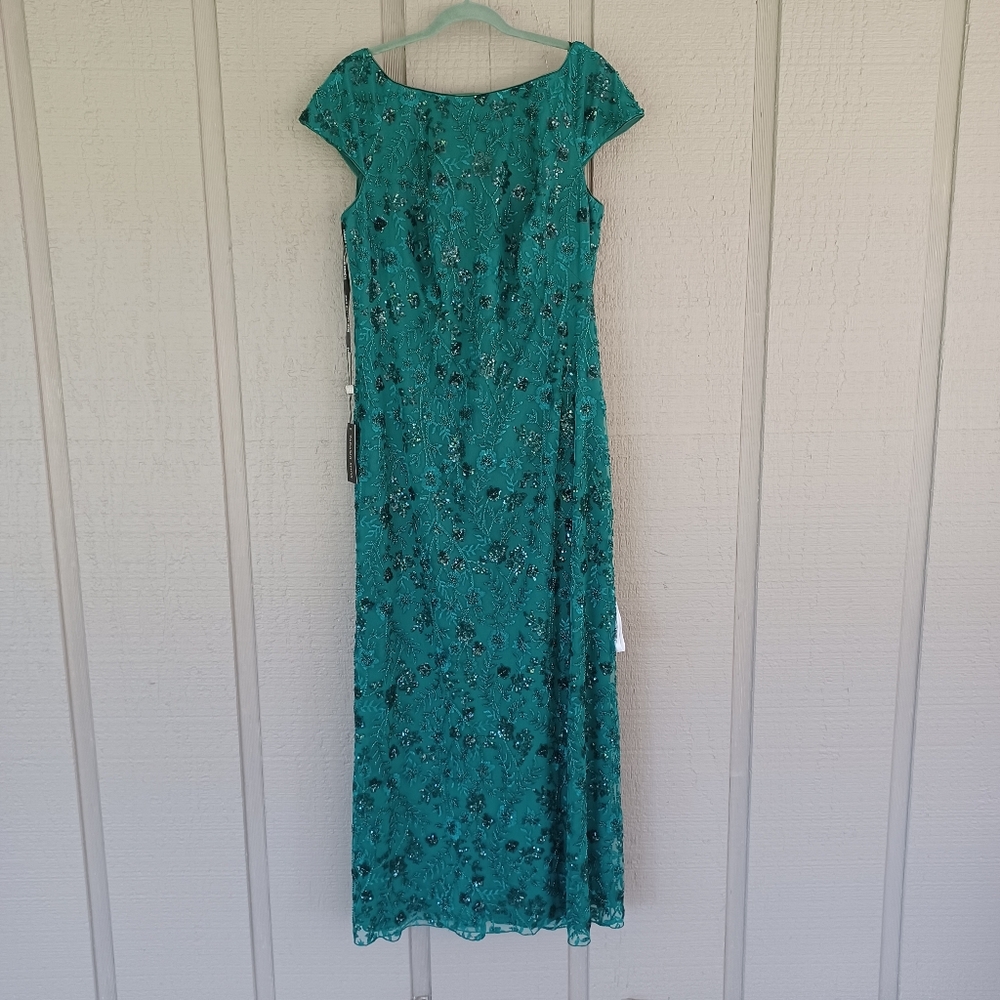Tadashi Shoji Sequin Gown Dress Size 14Q US 1X Mother Of Bridge Cap Sleeve Beads